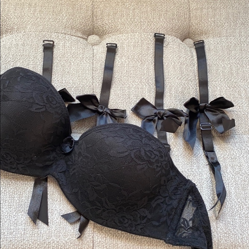 Black lace bra 💕